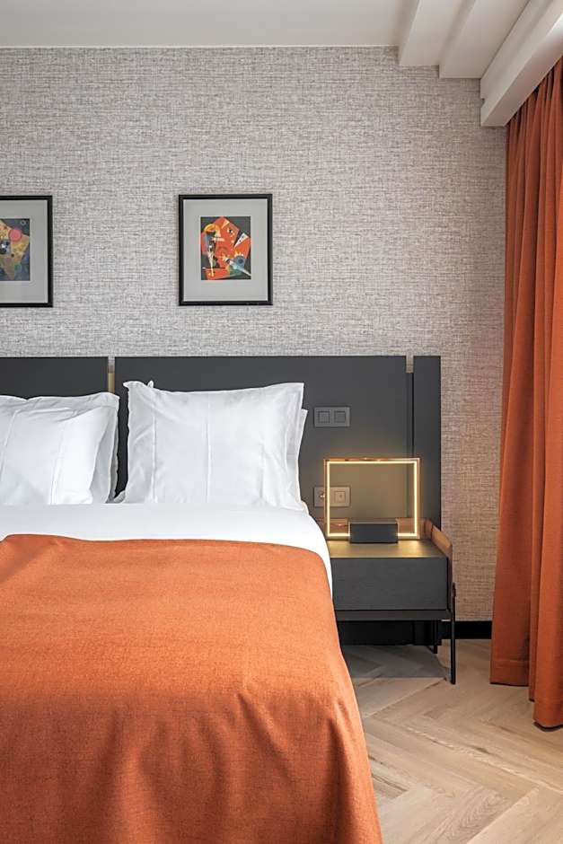 Hyllit Hotel