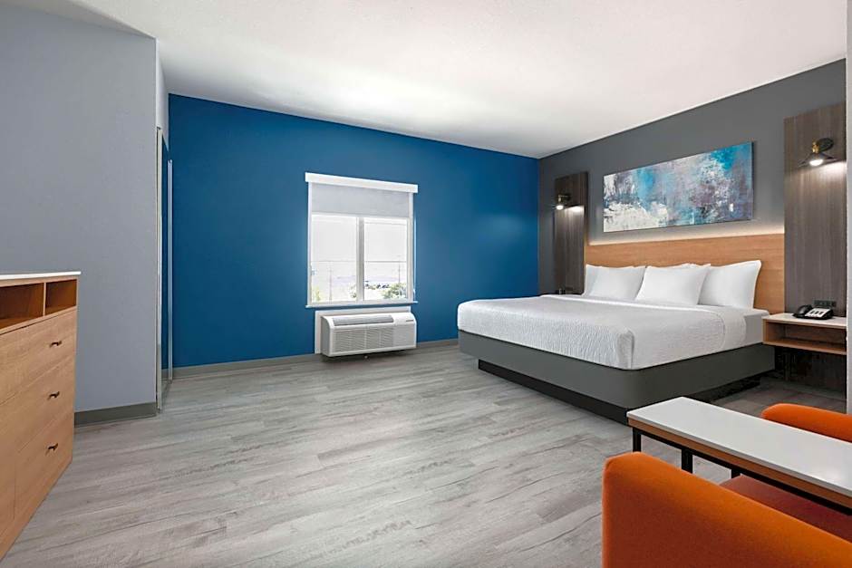 La Quinta Inn & Suites by Wyndham Burleson