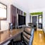 Travelodge by Wyndham Trois-Rivieres
