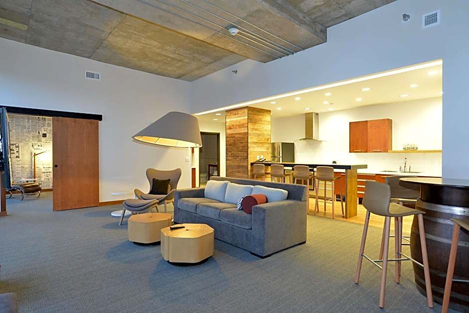 The Lismore Hotel Eau Claire - a DoubleTree by Hilton