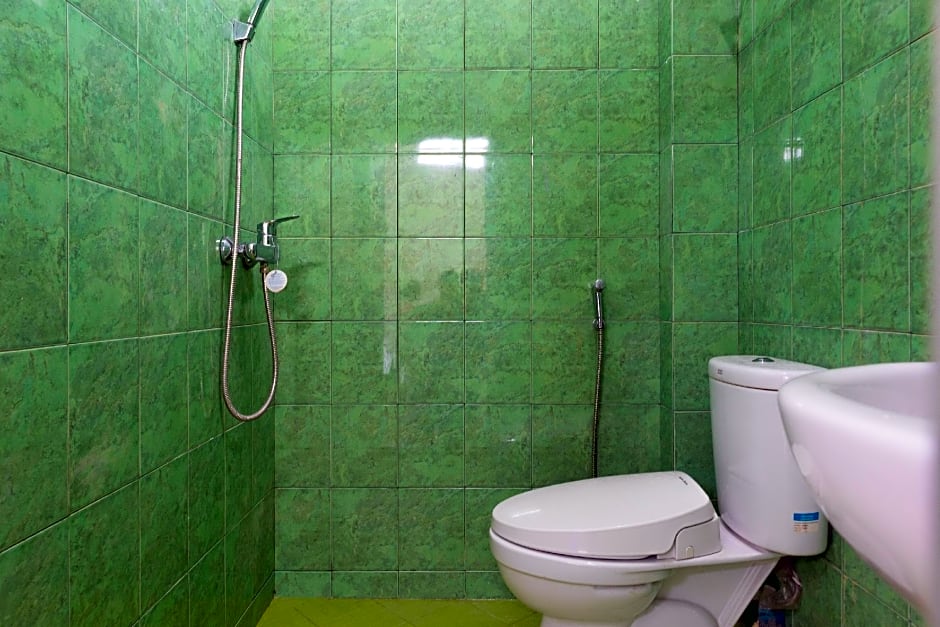 SPOT ON 2063 Bethania Residence