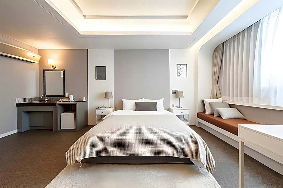 Polaris Hotel