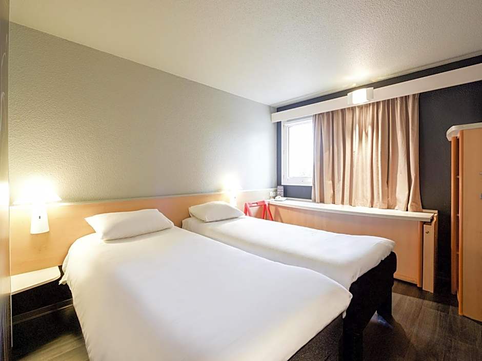 ibis Pau Lescar