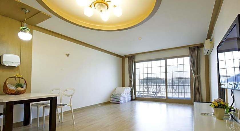 Tongyeong Bay Condo Hotel