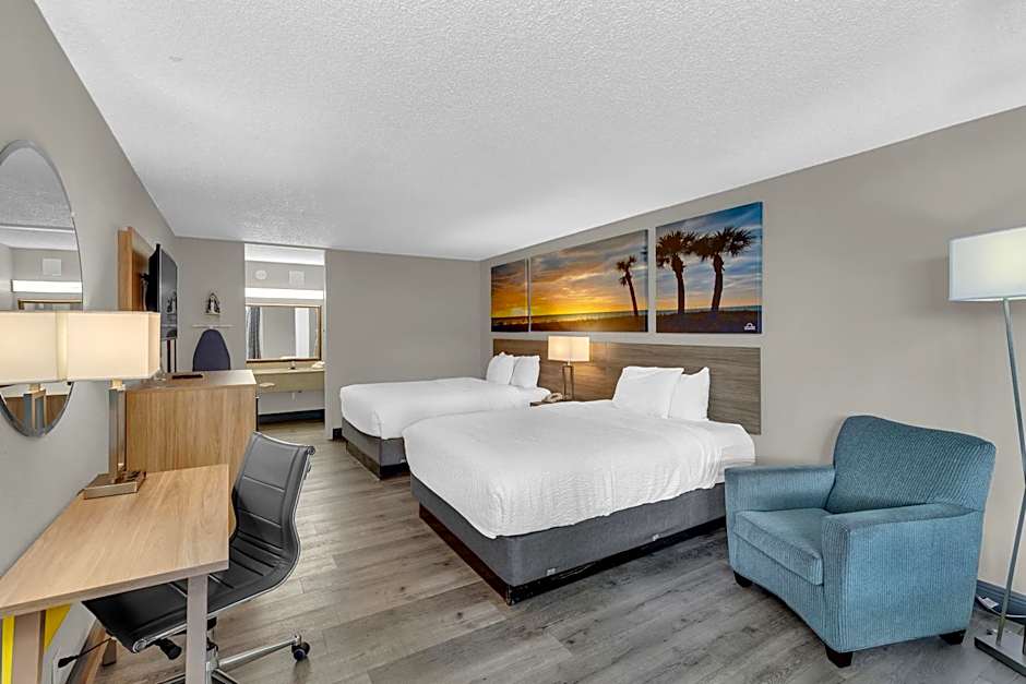 Days Inn by Wyndham Titusville Kennedy Space Center