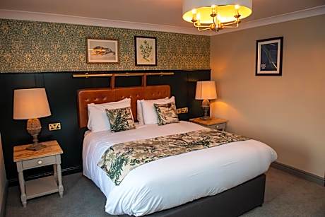 The Red Lion Inn by Greene King Inns