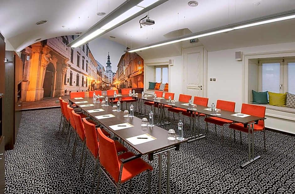 Roset Boutique Hotel