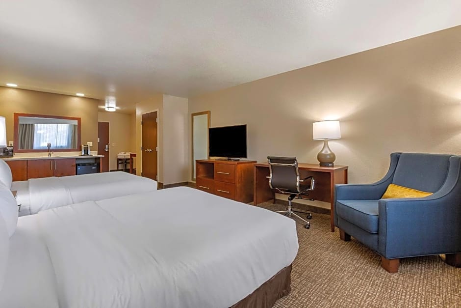 Comfort Inn & Suites I-90 City Center