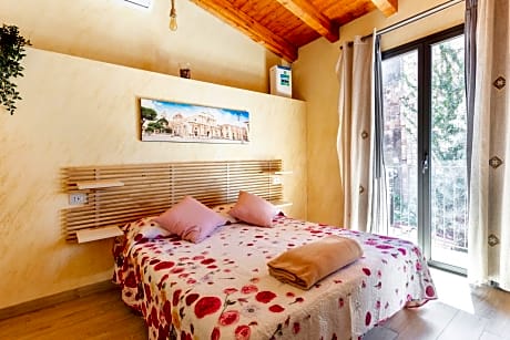 Double Room with Shared Bathroom