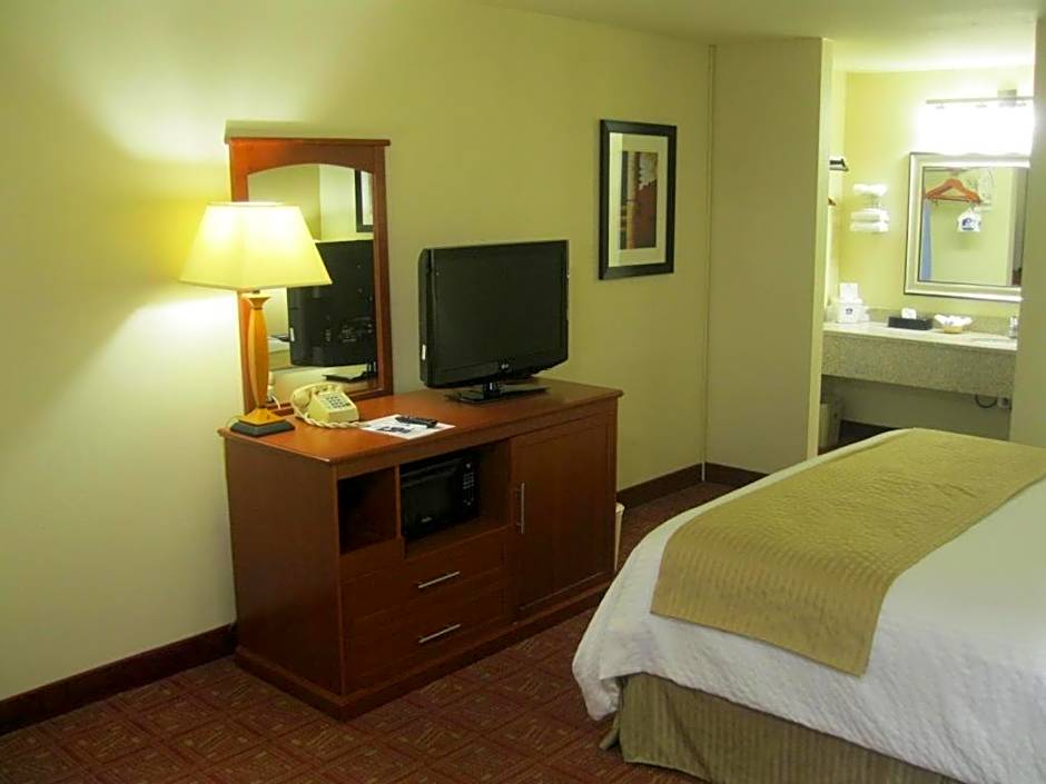 Airport Inn