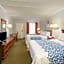 Days Inn by Wyndham Clinton