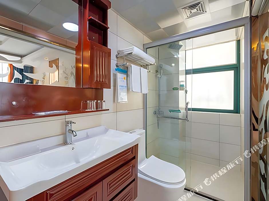 Yiwu Yuejia Business Hotel