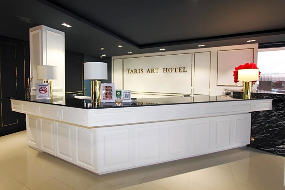 TARIS ART HOTEL PHRAE