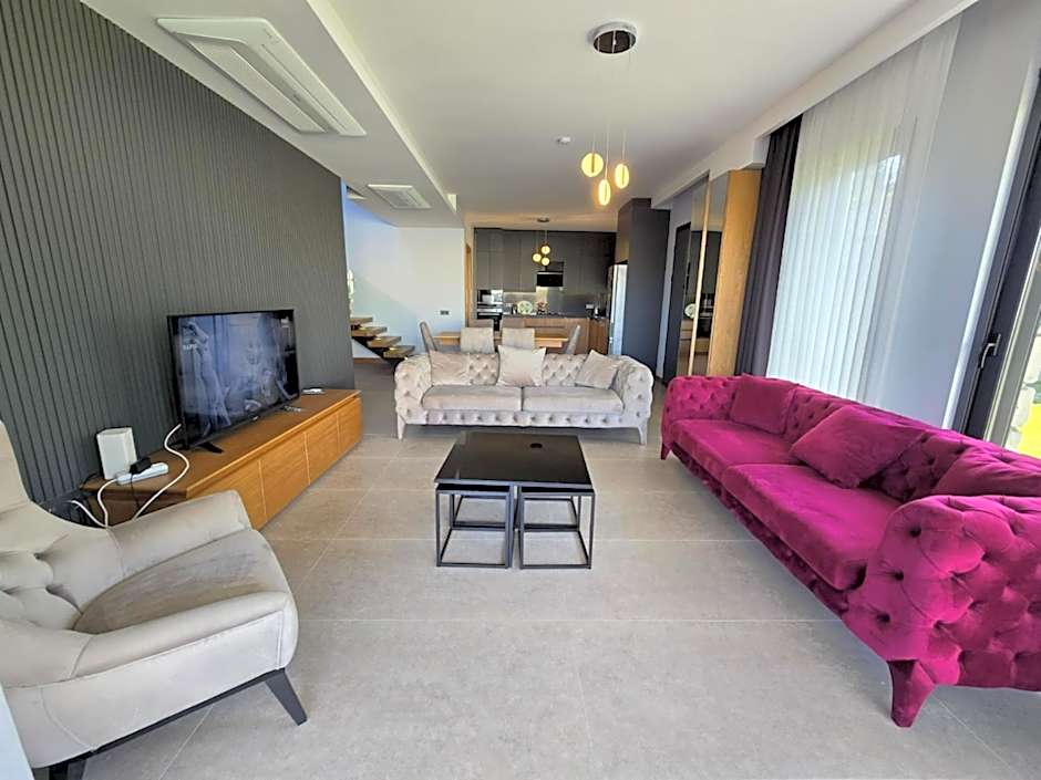 Ayayorgi süper havuzlu yeni