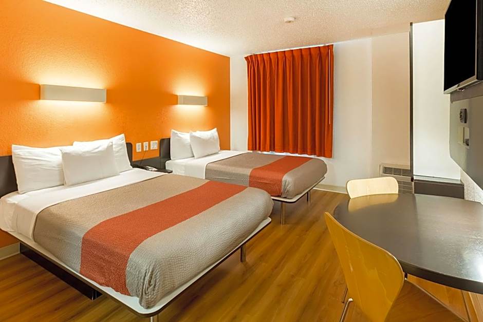 Motel 6 Irving, TX - DFW Airport North