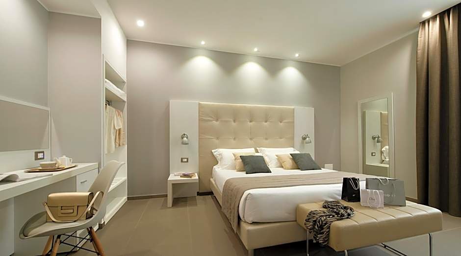 HOTEL H21
