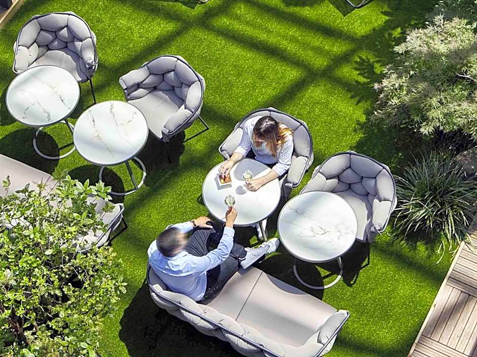 Mercure Paris La Défense Grande Arche Hotel