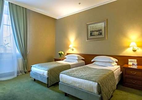 Continental Hotel