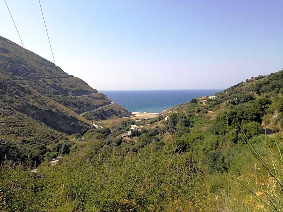 Gikas Apartments Triple Studio Sea View B7