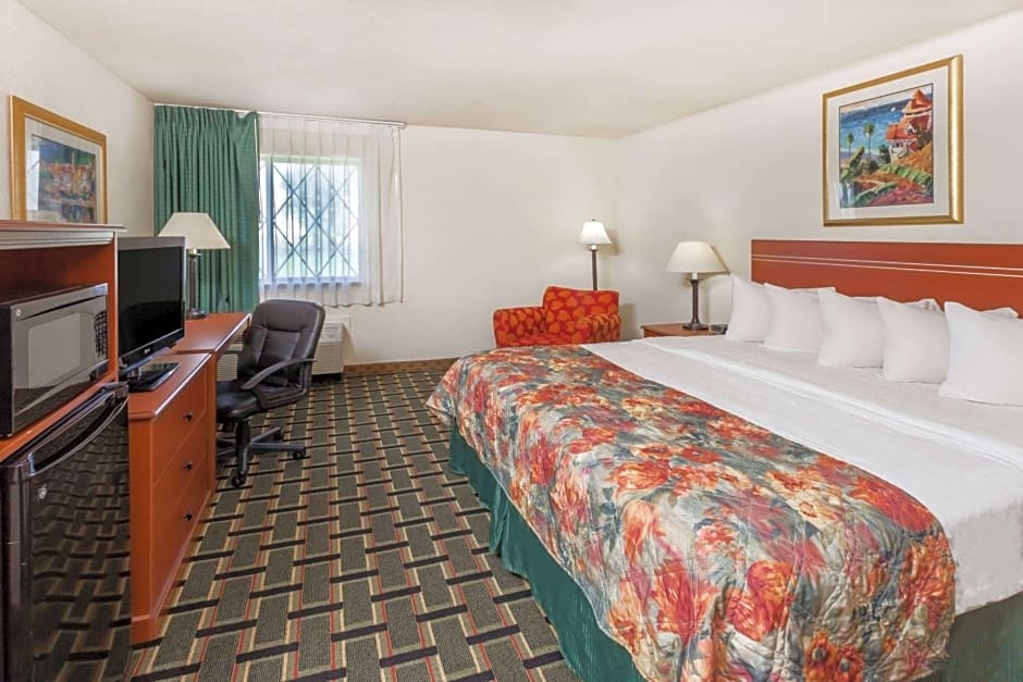 Baymont by Wyndham Decatur