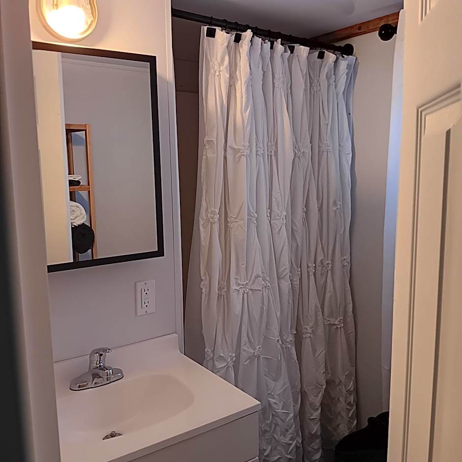 Aqua Lodges At Hurricane Hole Marina