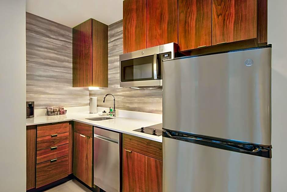 Residence Inn by Marriott Orlando at Flamingo Crossings Town Center