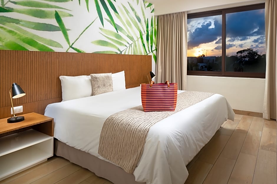 Hotel Lahun Suites Playa del Carmen
