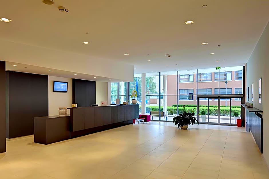 Inn Naples Airport
