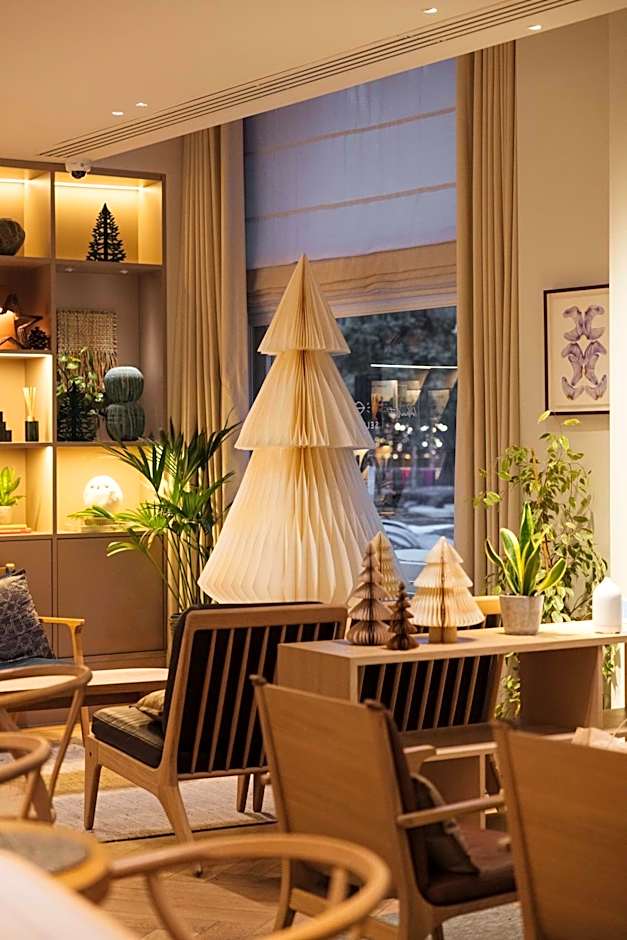 Inhabit Queen's Gardens, a Member of Design Hotels