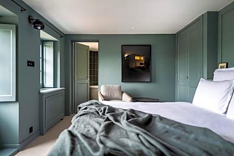 Junior Suite with Balcony