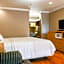 Days Inn by Wyndham San Francisco S/Oyster Point Airport
