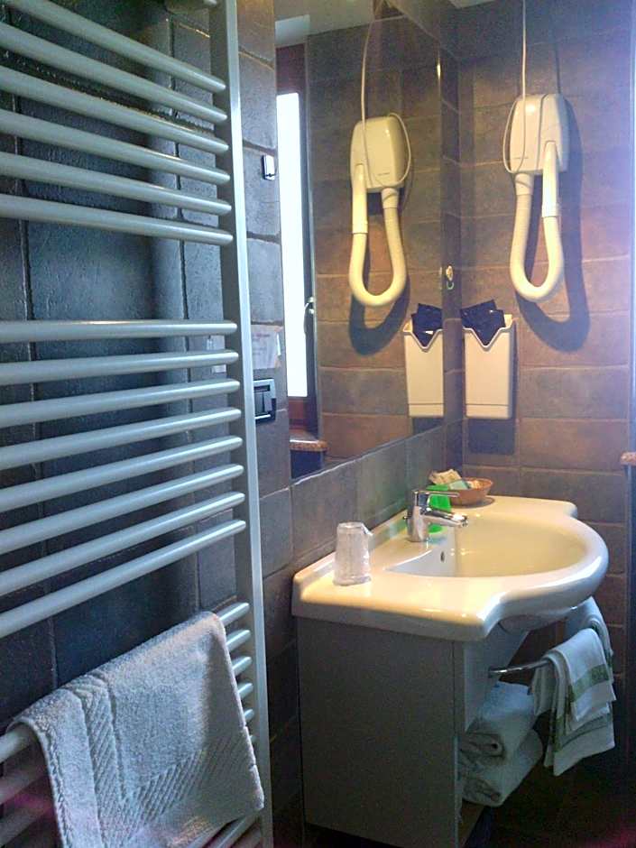 Hotel Savoia Debili