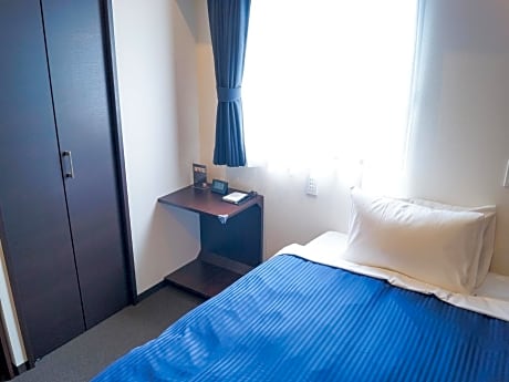 Semi Double Room - Smoking