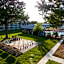 Hotel McCoy - Art, Libations, Pool Society