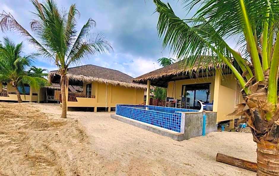 Absolute Beachfront Villas