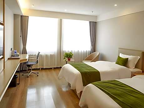 2 Bed Twin Superior Room