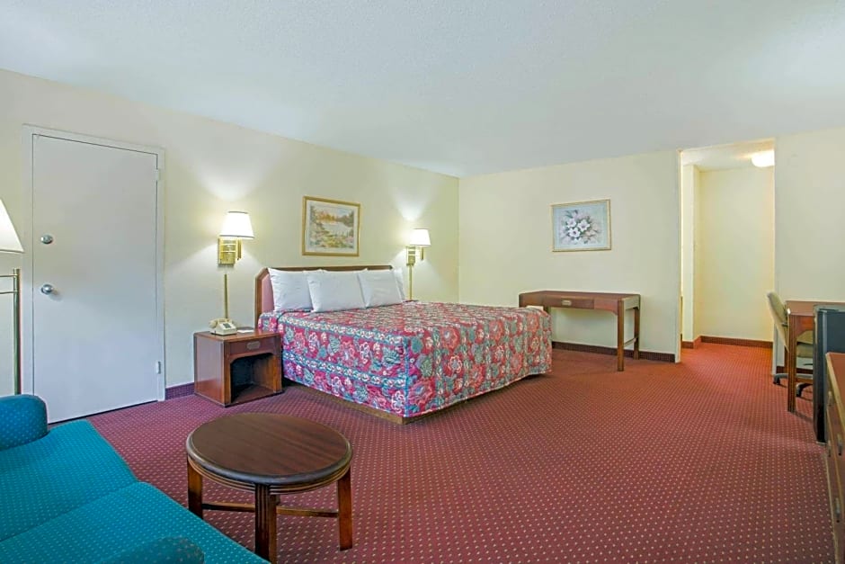 Bristol Parkway inn