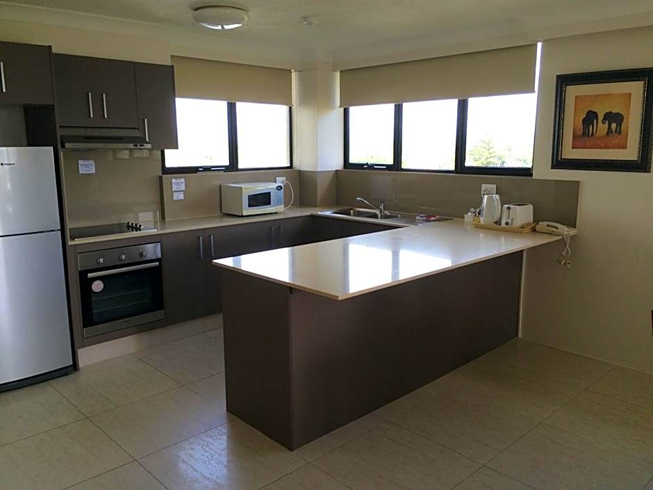Aristocrat Apartments