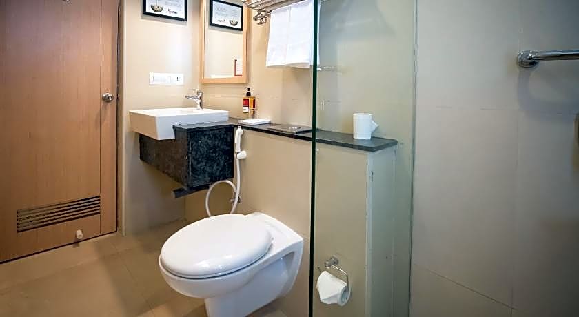 Red Fox by Lemon Tree Hotels, Tiruchirappalli