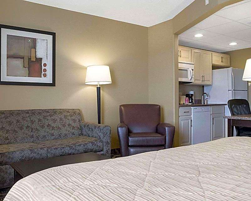 MainStay Suites Bismarck