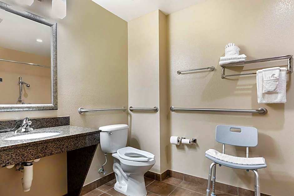 Best Western Carthage Inn & Suites