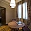 Solo Experience Hotel