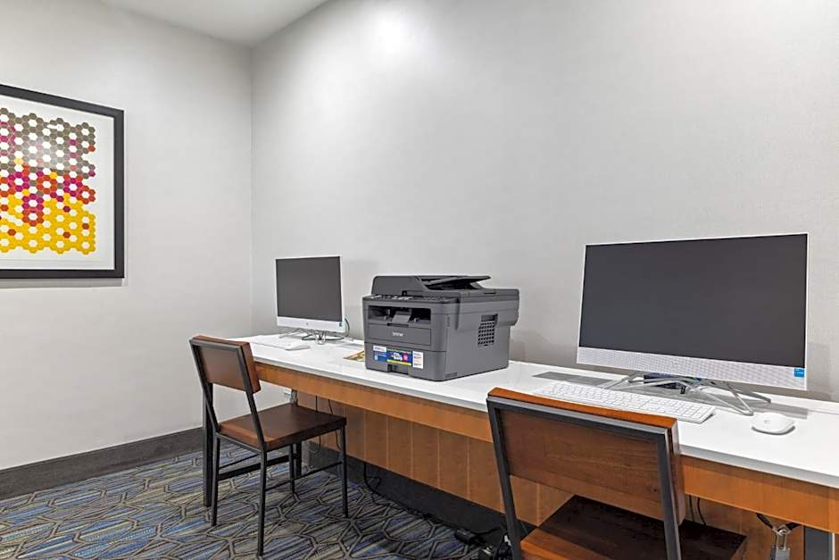 Holiday Inn Express & Suites Mountain View Silicon Valley By IHG