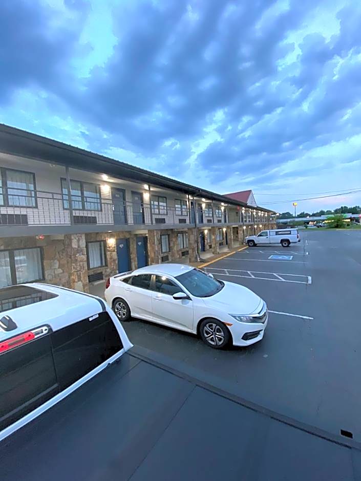 Motel 6 Manchester, TN