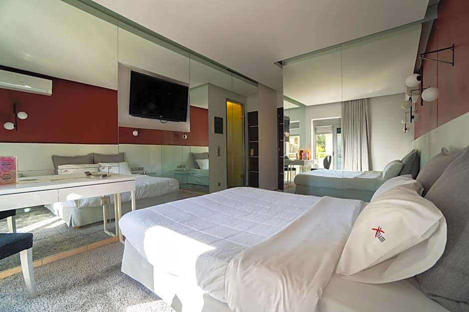 X Dream Hotel-Adults Only