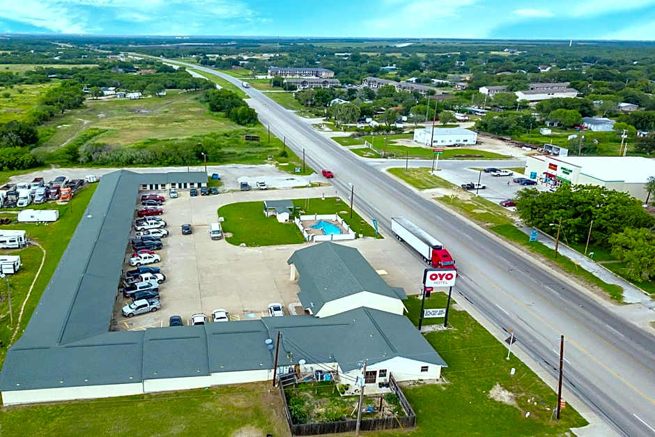 Three Rivers Executive Inn & Suites By OYO