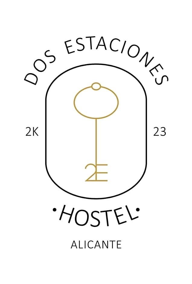 Hostel Dos Estaciones - Scandinavian Design - Albergue Juvenil - FREE towels, coffee & tea, remote check-in