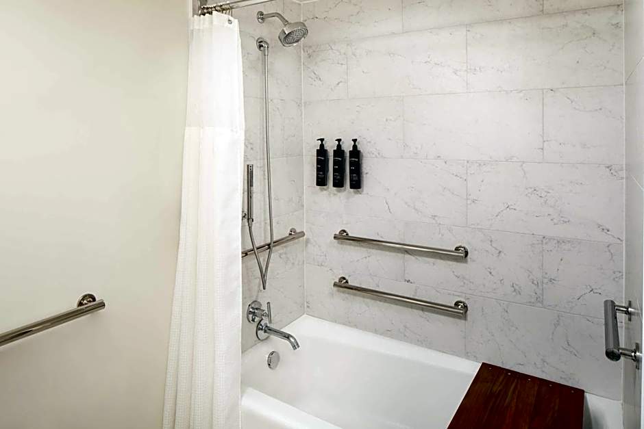 Casa Marina Key West, Curio Collection by Hilton