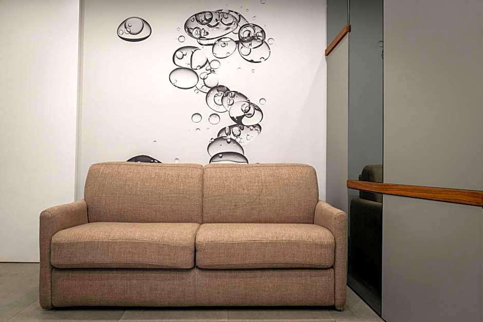 B&B Rakel Home