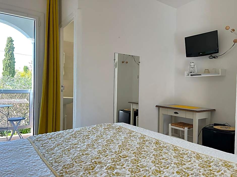 Zdjęcie 1 z 13 — Double Room